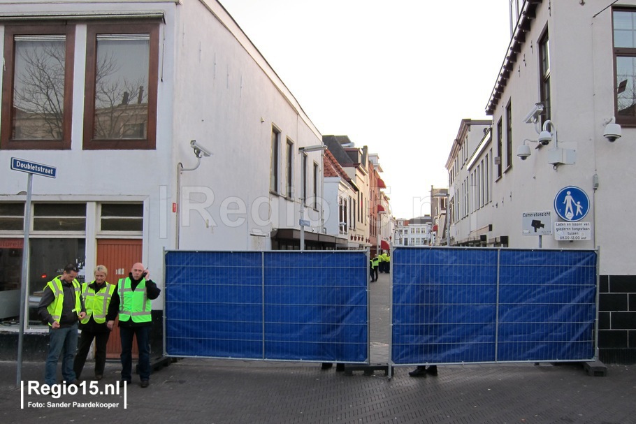 w-SanBar-doublet_IMG_7589