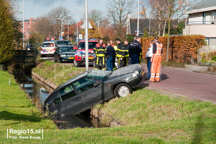 w-101115_bnw_auto_te_water_zuidweg_dsc3437_klein