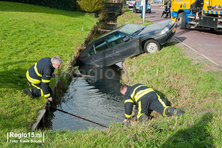 w-101115_bnw_auto_te_water_zuidweg_dsc3443_klein